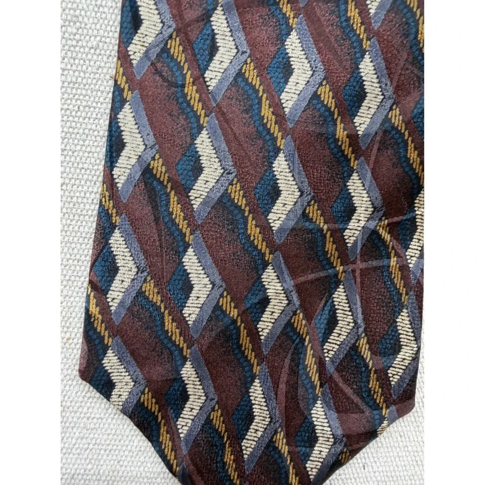 Milano Uomo Mens Silk Tie‎ Geometric Diamond Burgundy Blue Gold Made in USA